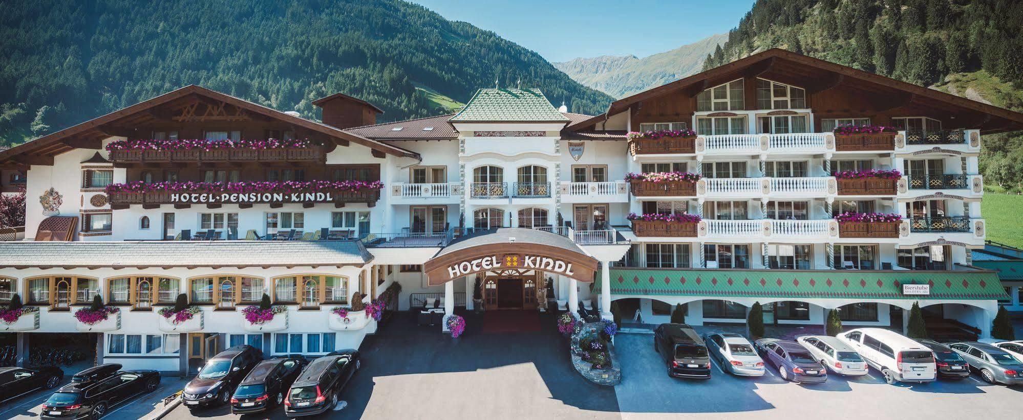 Familotel Kindl Neustift im Stubaital Exterior photo